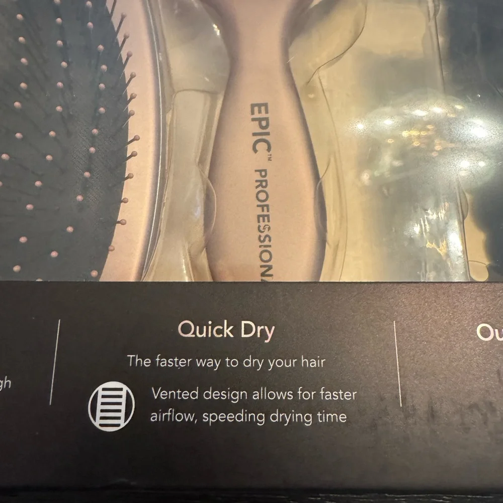 NWT Epic Professional Detangle & Hairbrush Kit